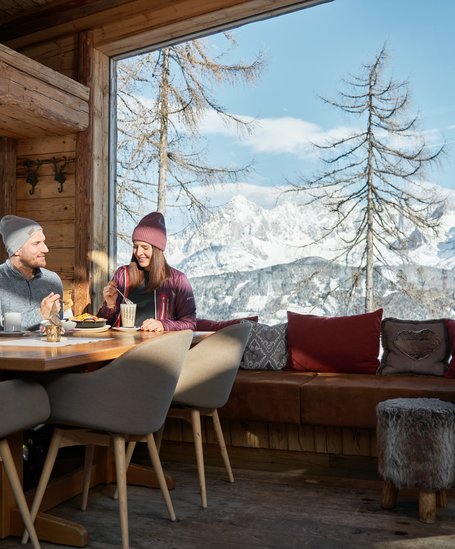 Einkehr in der Skihütte | © Peter Burgstaller